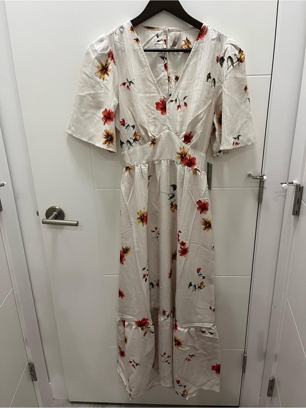 Bloom Girl Ivory Maxi Dress with Red & Yellow Floral Print Small NWT